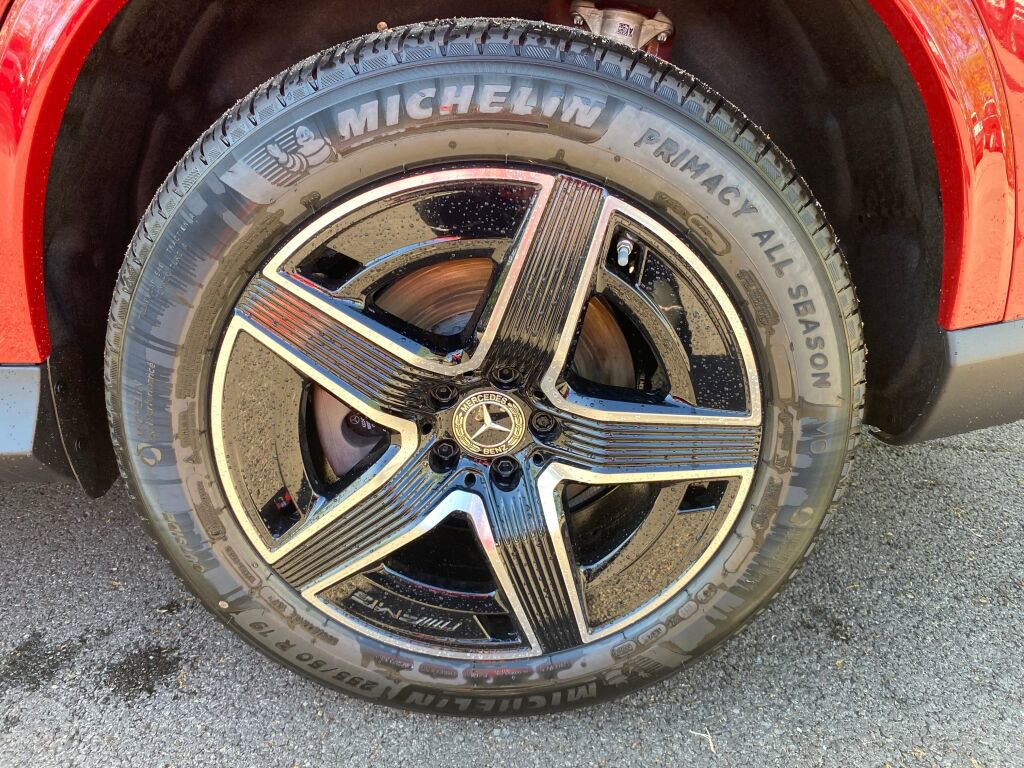 New 2025 Mercedes-Benz GLC 300 4MATIC image 13