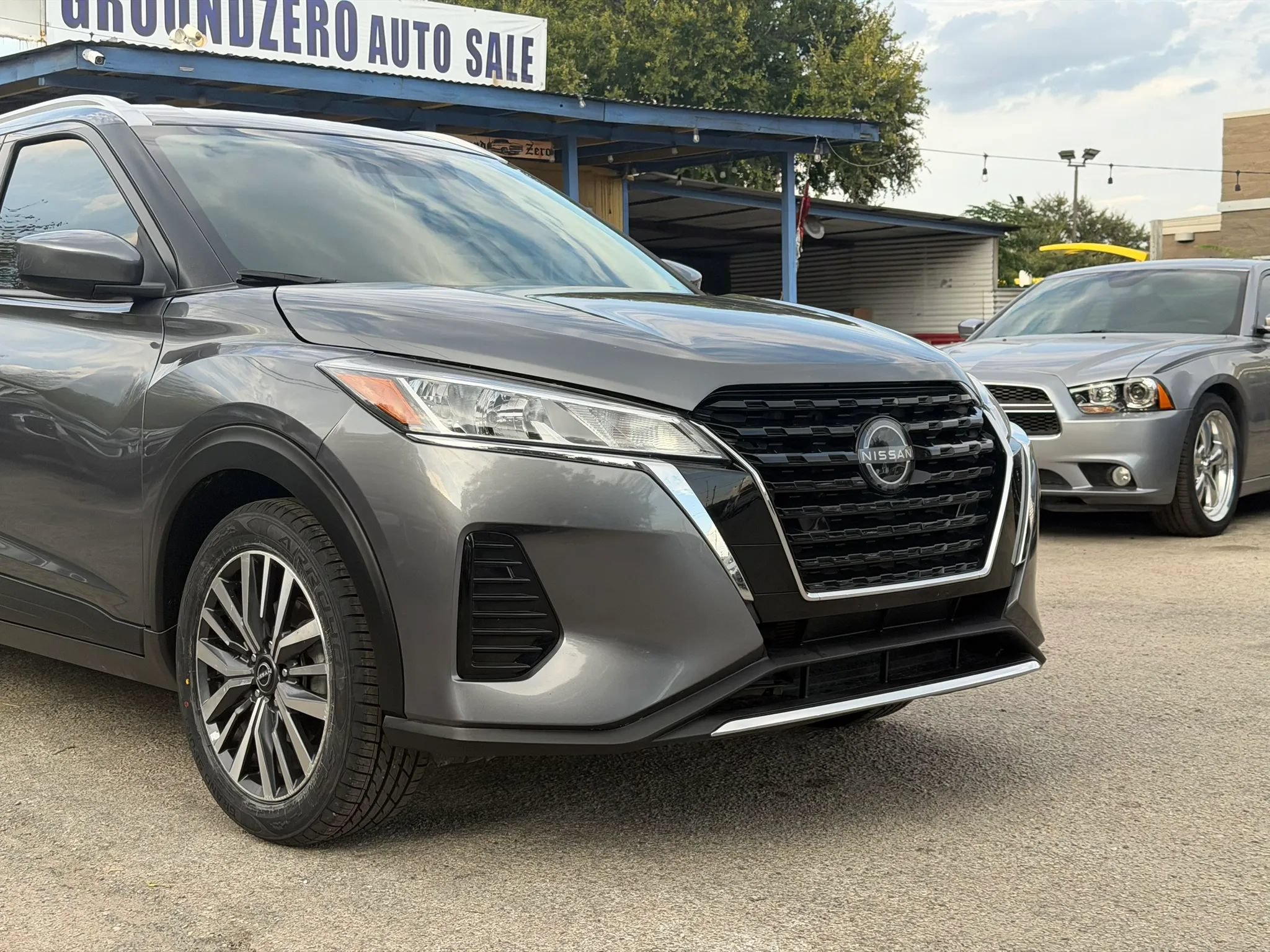 Used 2024 Nissan Kicks SV FWD image 5