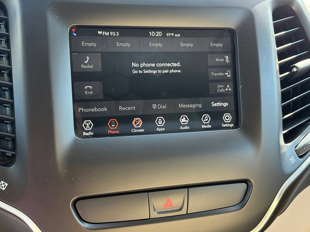 Used 2019 Jeep Cherokee Latitude w/ Popular Appearance Group AWD/4WD image 12