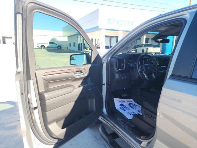 Used 2024 Chevrolet Silverado 1500 RST w/ Redline Edition AWD/4WD image 21