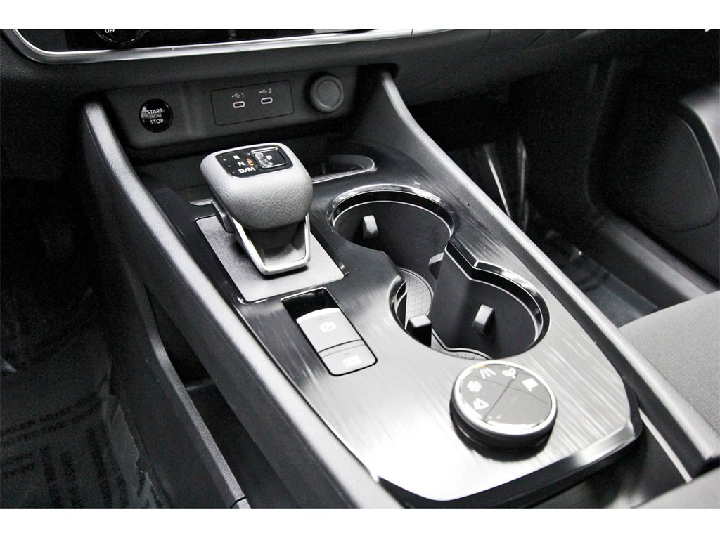 Certified 2024 Nissan Rogue S image 24