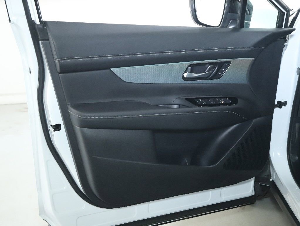 Certified 2025 Nissan Murano SL AWD/4WD image 16