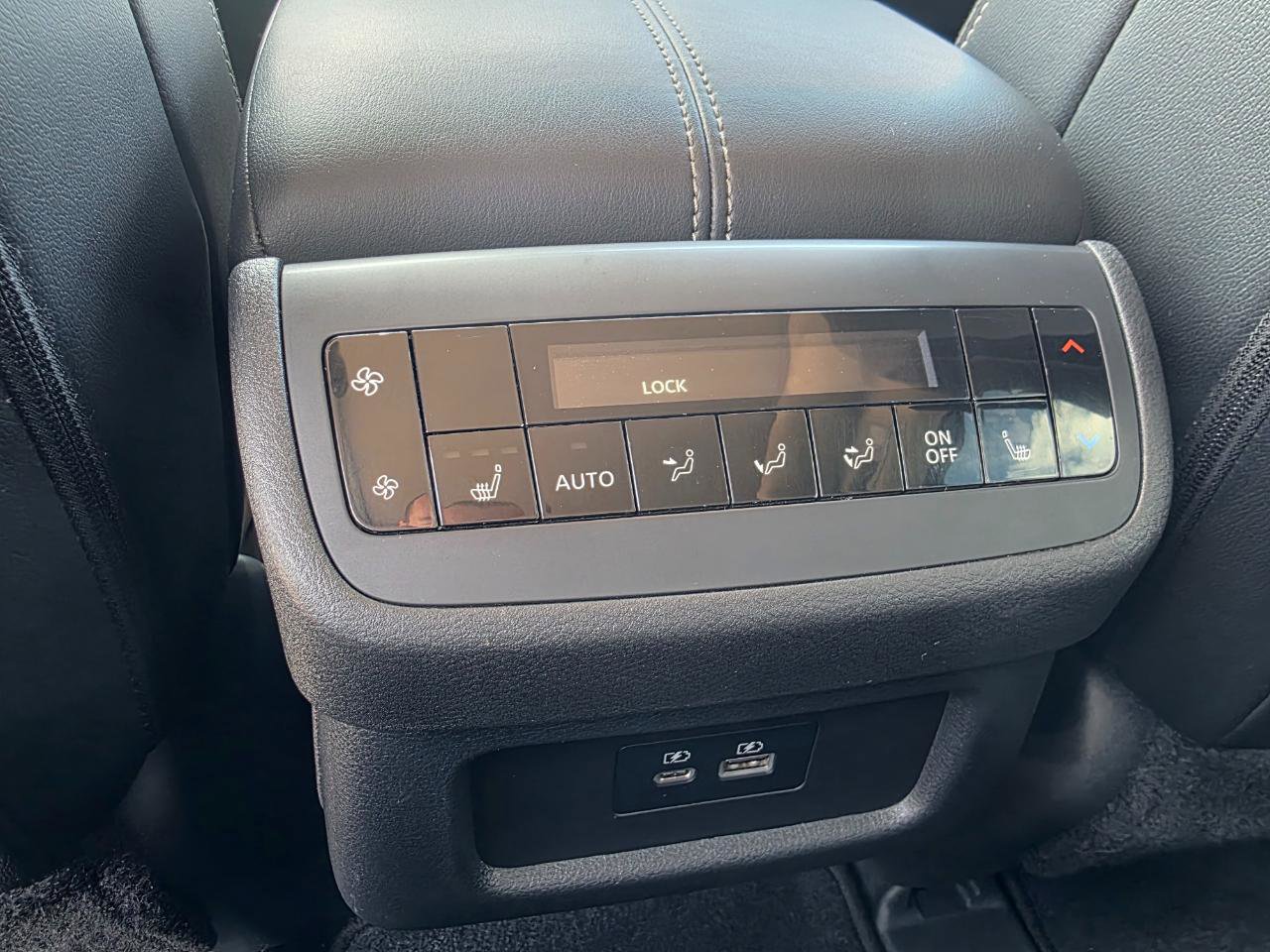 Used 2025 Nissan Pathfinder SL w/ SL Premium Package AWD/4WD image 16