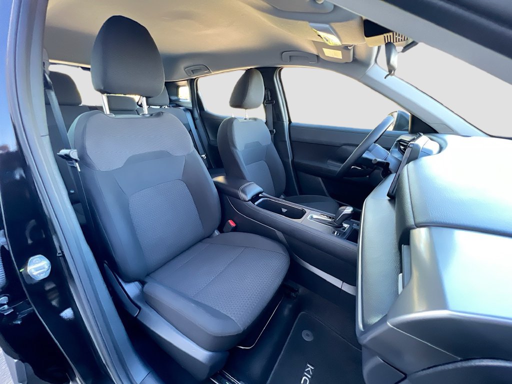 Used 2025 Nissan Kicks S FWD image 25
