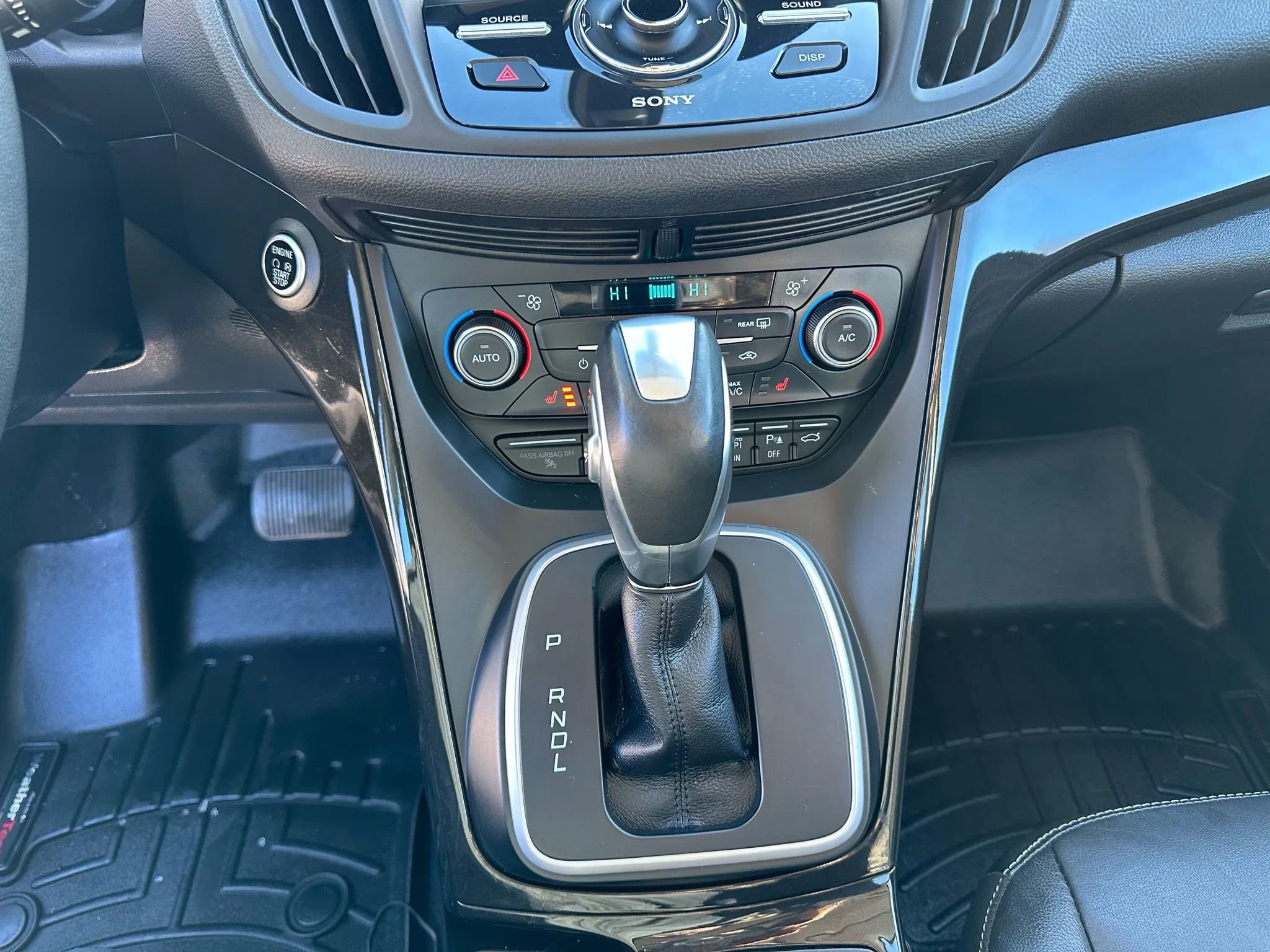 Used 2017 Ford C-MAX Energi Titanium w/ Equipment Group 501A image 24