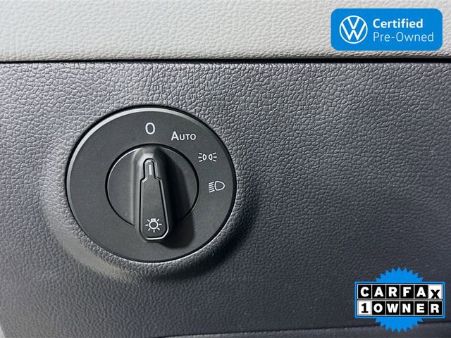 Certified 2023 Volkswagen Taos SEL AWD/4WD image 10