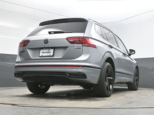 Used 2023 Volkswagen Tiguan SE R-Line AWD/4WD image 47