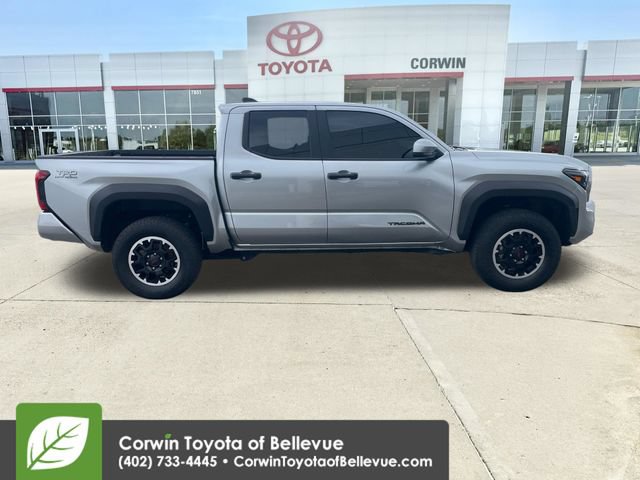 Used 2025 Toyota Tacoma TRD Off-Road AWD/4WD image 12