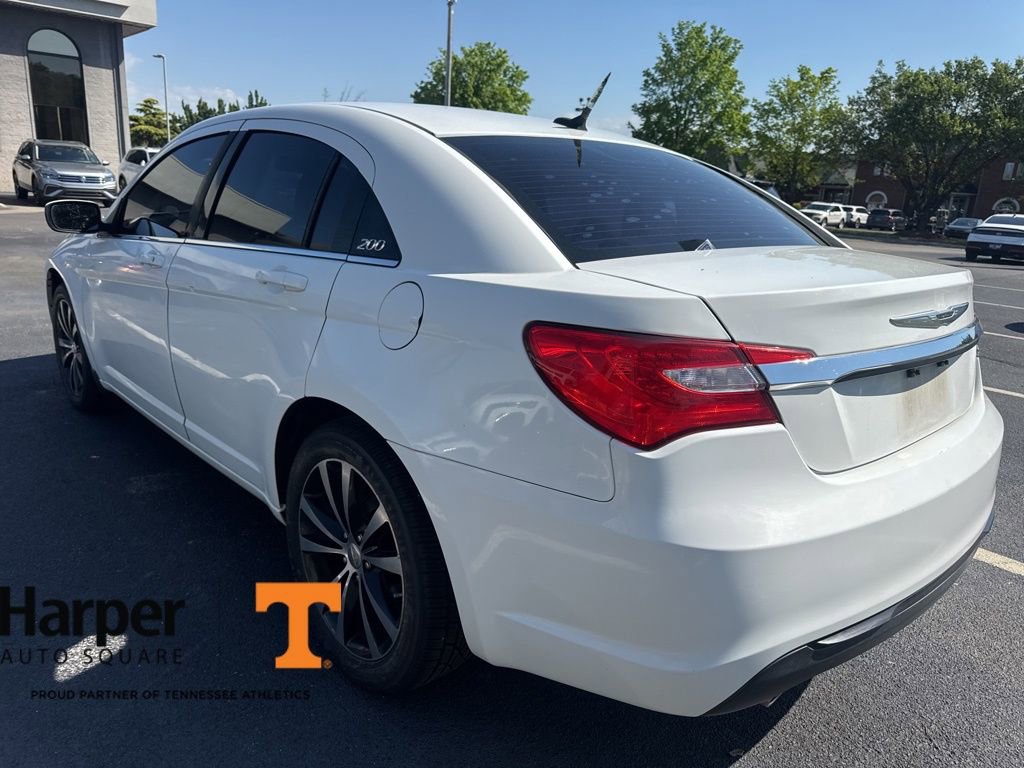 Used 2014 Chrysler 200 Touring w/ 200 S Group FWD image 3