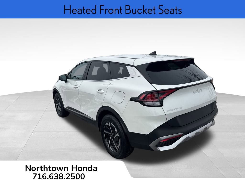 Used 2023 Kia Sportage LX image 7