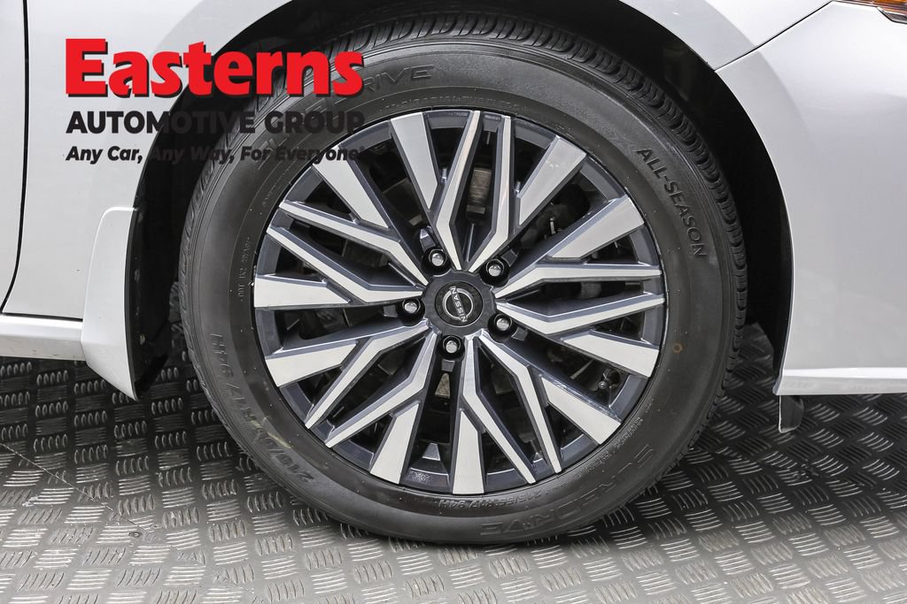 Used 2023 Nissan Altima 2.5 SV w/ SV Premium Package AWD/4WD image 31