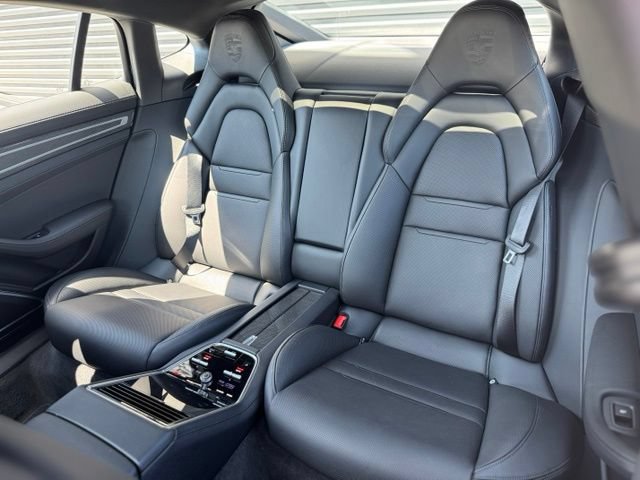 Certified 2023 Porsche Panamera 4 Platinum Edition AWD/4WD image 33