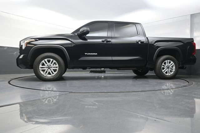 Used 2026 Toyota Tundra SR5 w/ SR5 Premium Package AWD/4WD image 34