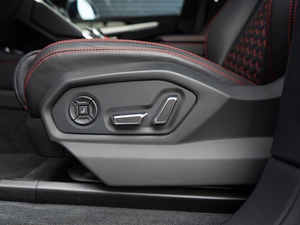 Used 2021 Lamborghini Urus image 31