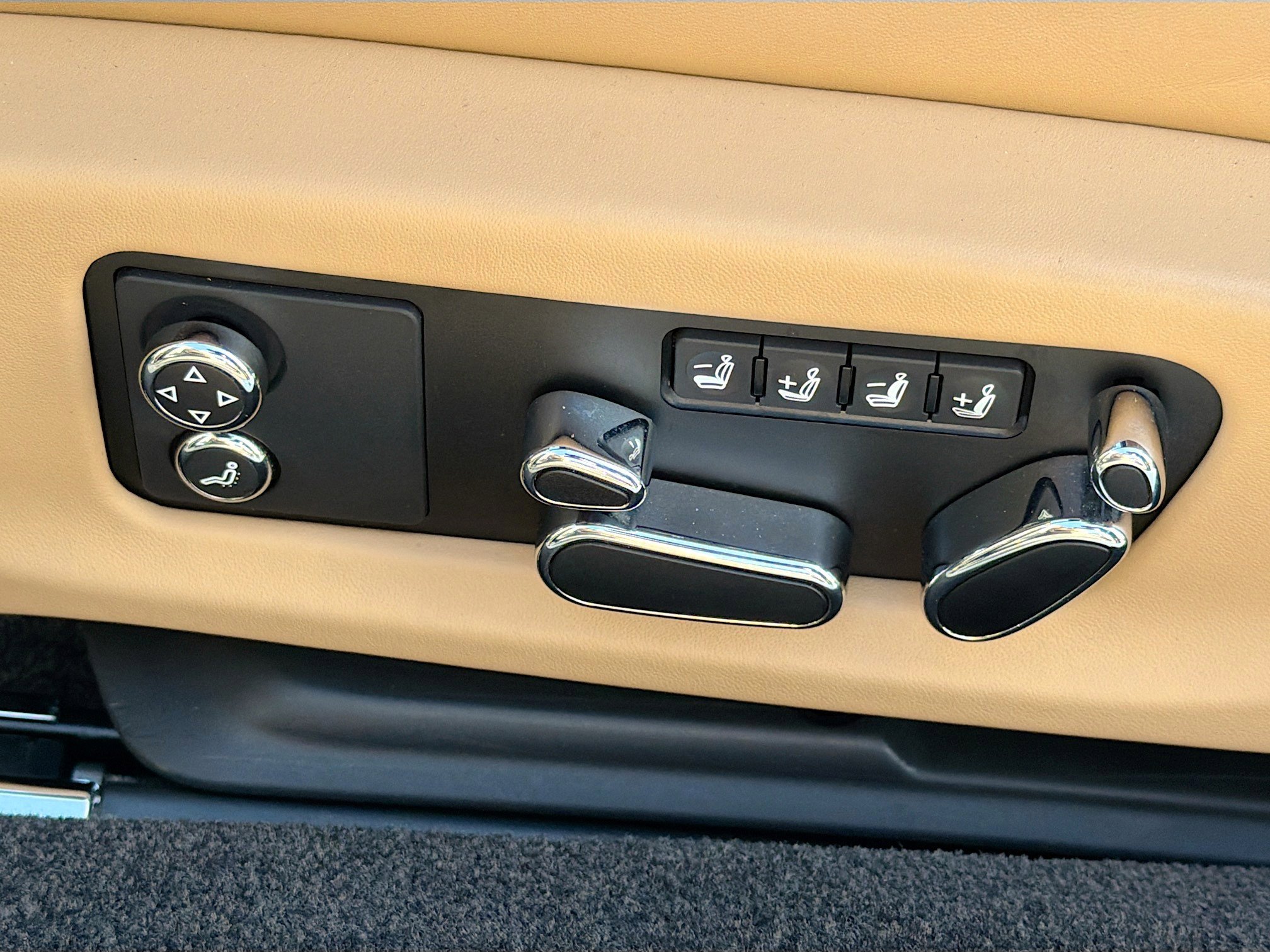 Used 2021 Bentley Continental GT image 24