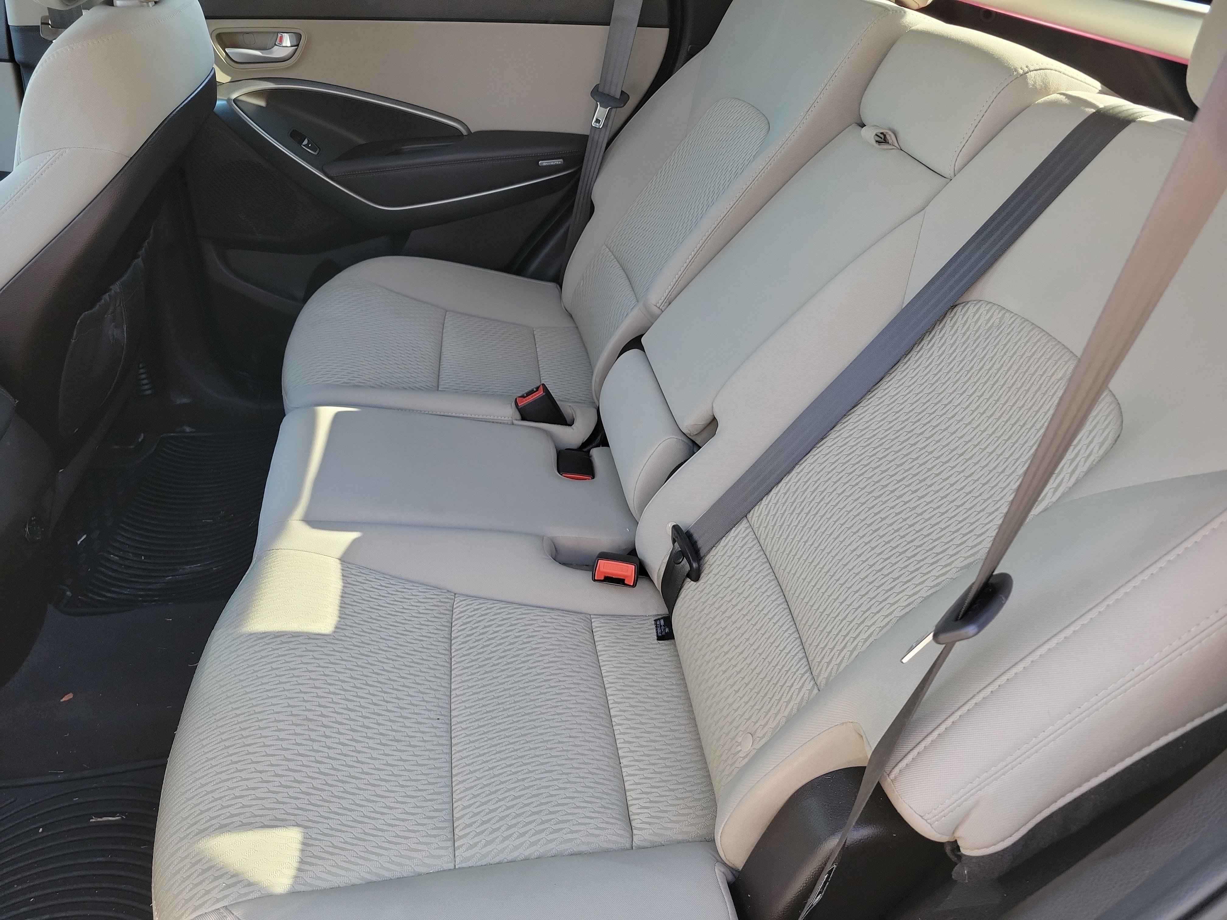 Used 2018 Hyundai Santa Fe Sport w/ 2.4L Value Package 02 image 5