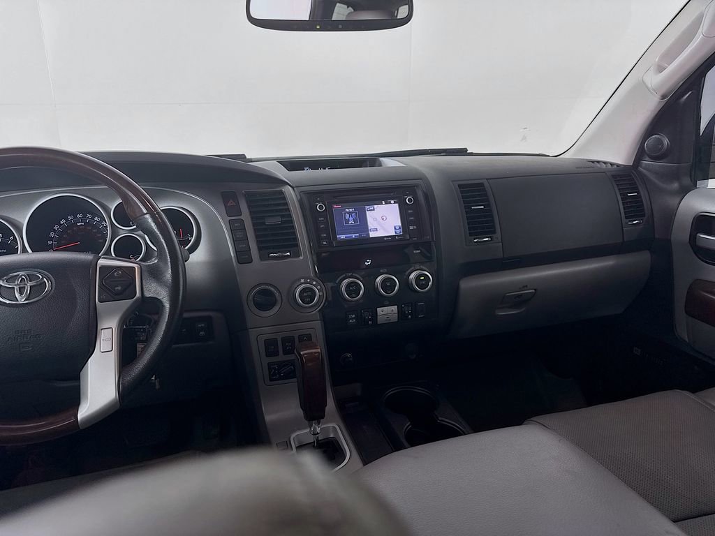 Used 2016 Toyota Sequoia Platinum image 23