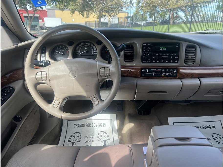 Used 2000 Buick Le Sabre Custom w/ Prestige Opt Pkg FWD image 10