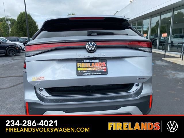 New 2025 Volkswagen Tiguan SE image 77