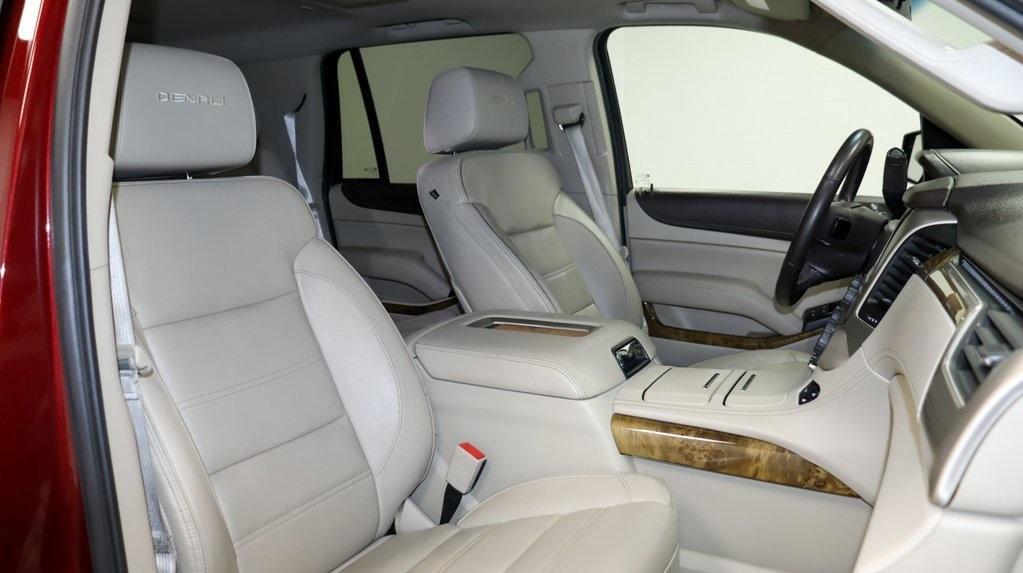 Used 2016 GMC Yukon Denali w/ Open Road Package image 21