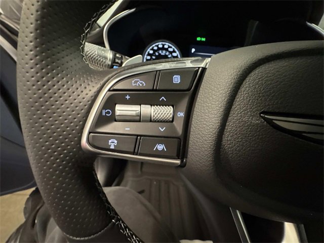 Used 2025 Genesis G70 3.3T Advanced image 7