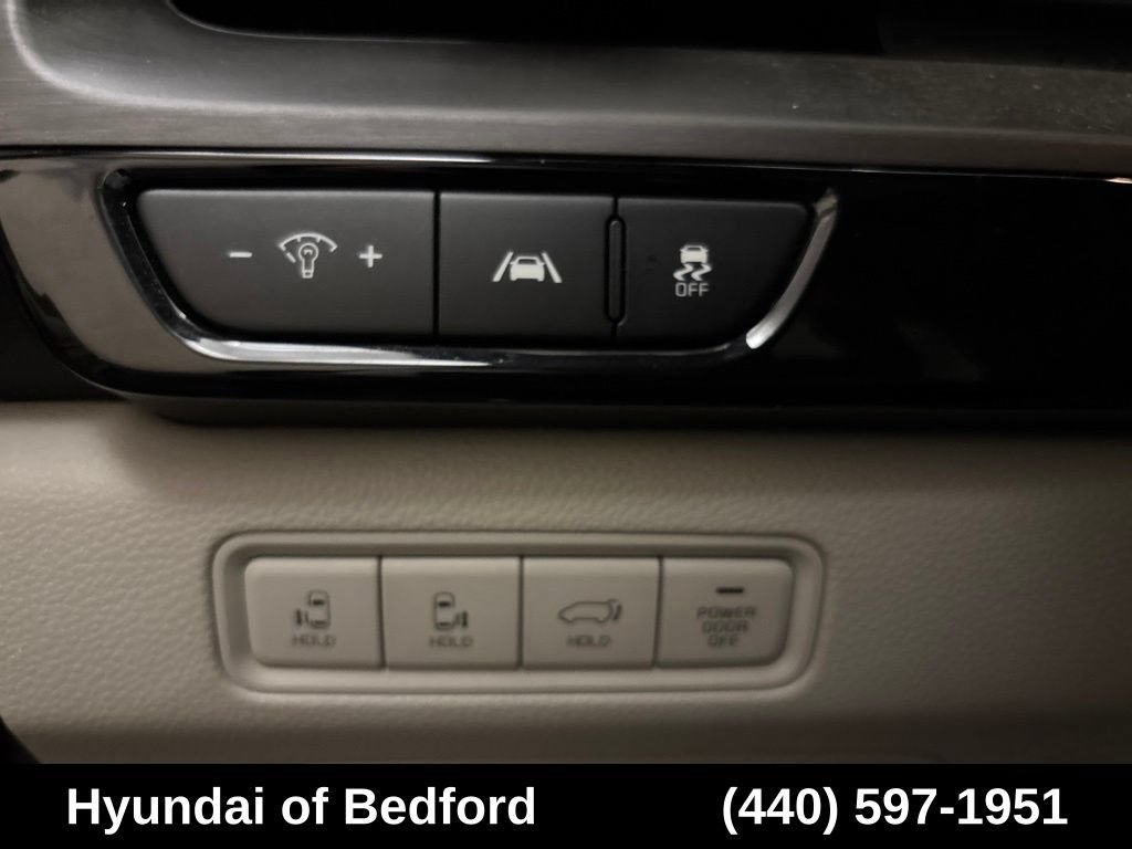 Used 2022 Kia Carnival SX FWD image 12