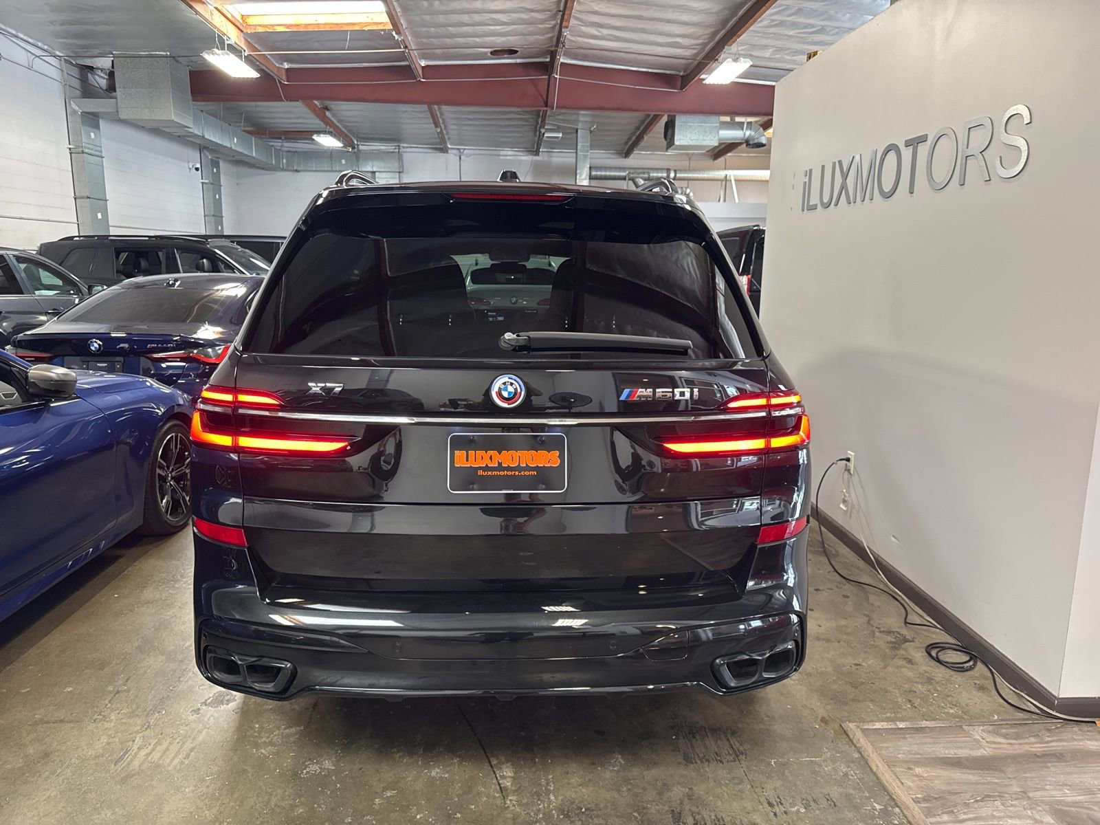 Used 2023 BMW X7 M60i w/ Executive Package image 13