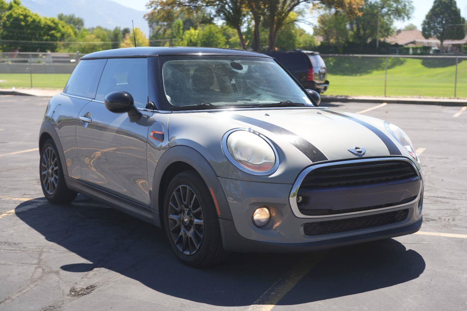 Used 2017 MINI Cooper 2-Door Hardtop FWD image 7