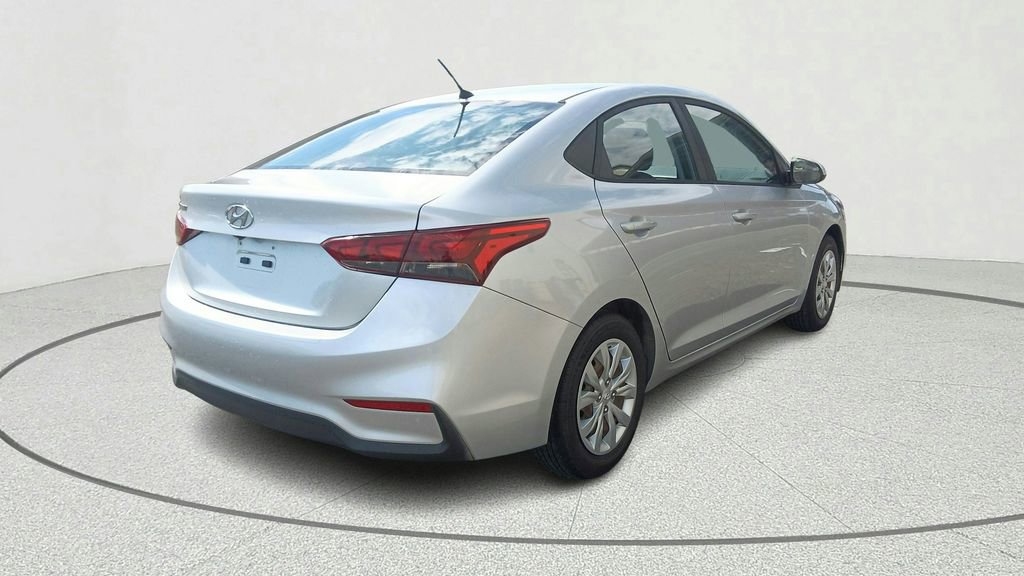 Used 2020 Hyundai Accent SE FWD image 6