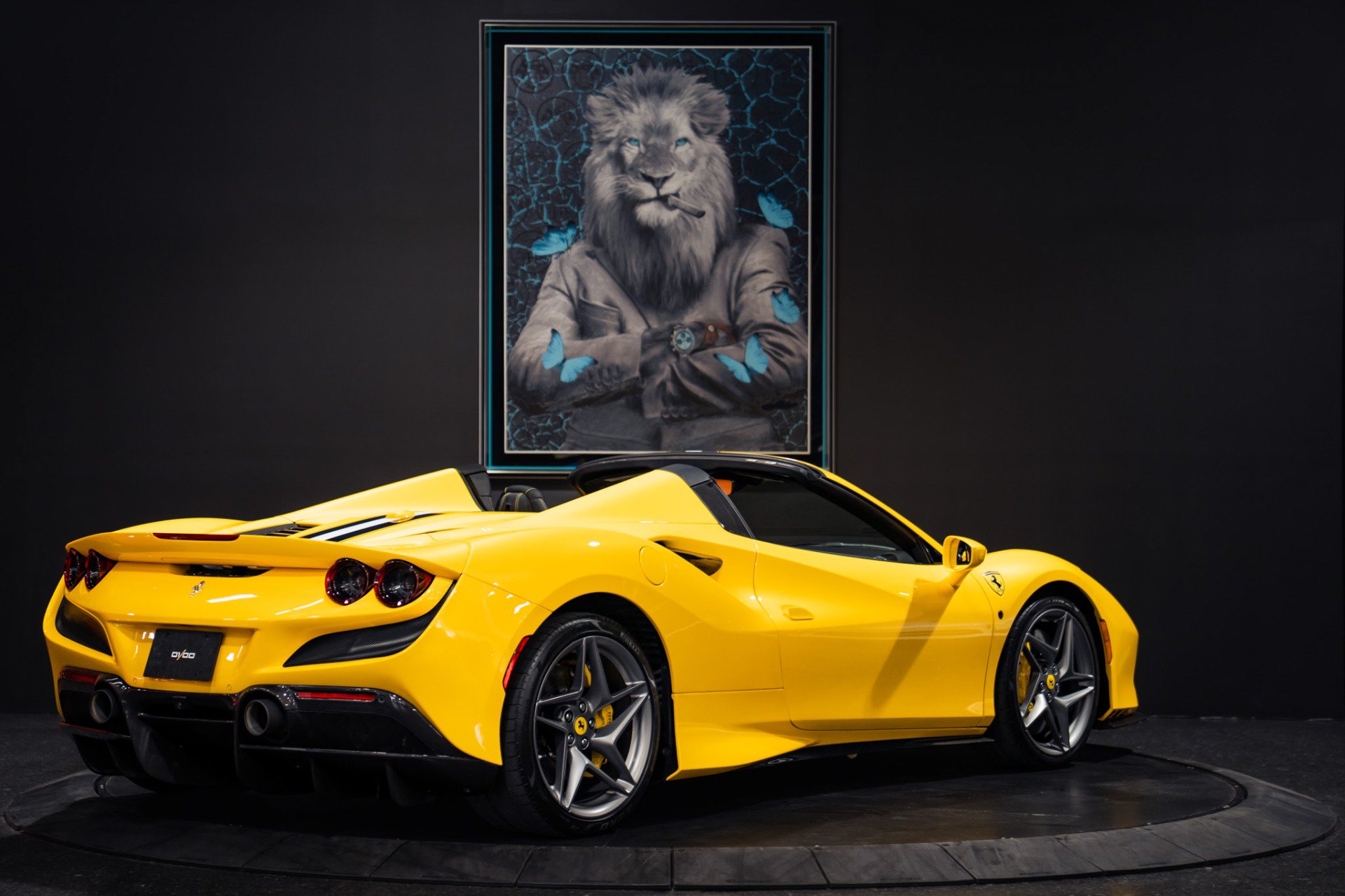 Used 2021 Ferrari F8 Tributo RWD image 30