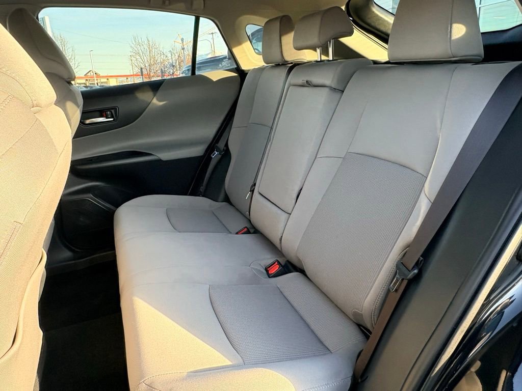 Used 2023 Toyota Venza LE image 20
