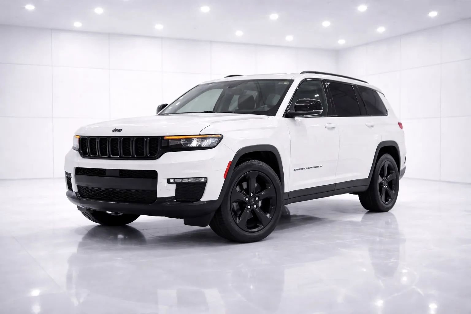 Used 2022 Jeep Grand Cherokee L Limited w/ Black Appearance Package image 1