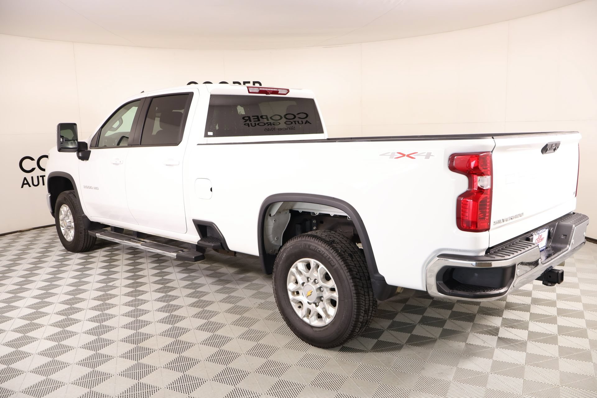 Used 2025 Chevrolet Silverado 3500 LT w/ Safety Package AWD/4WD image 23