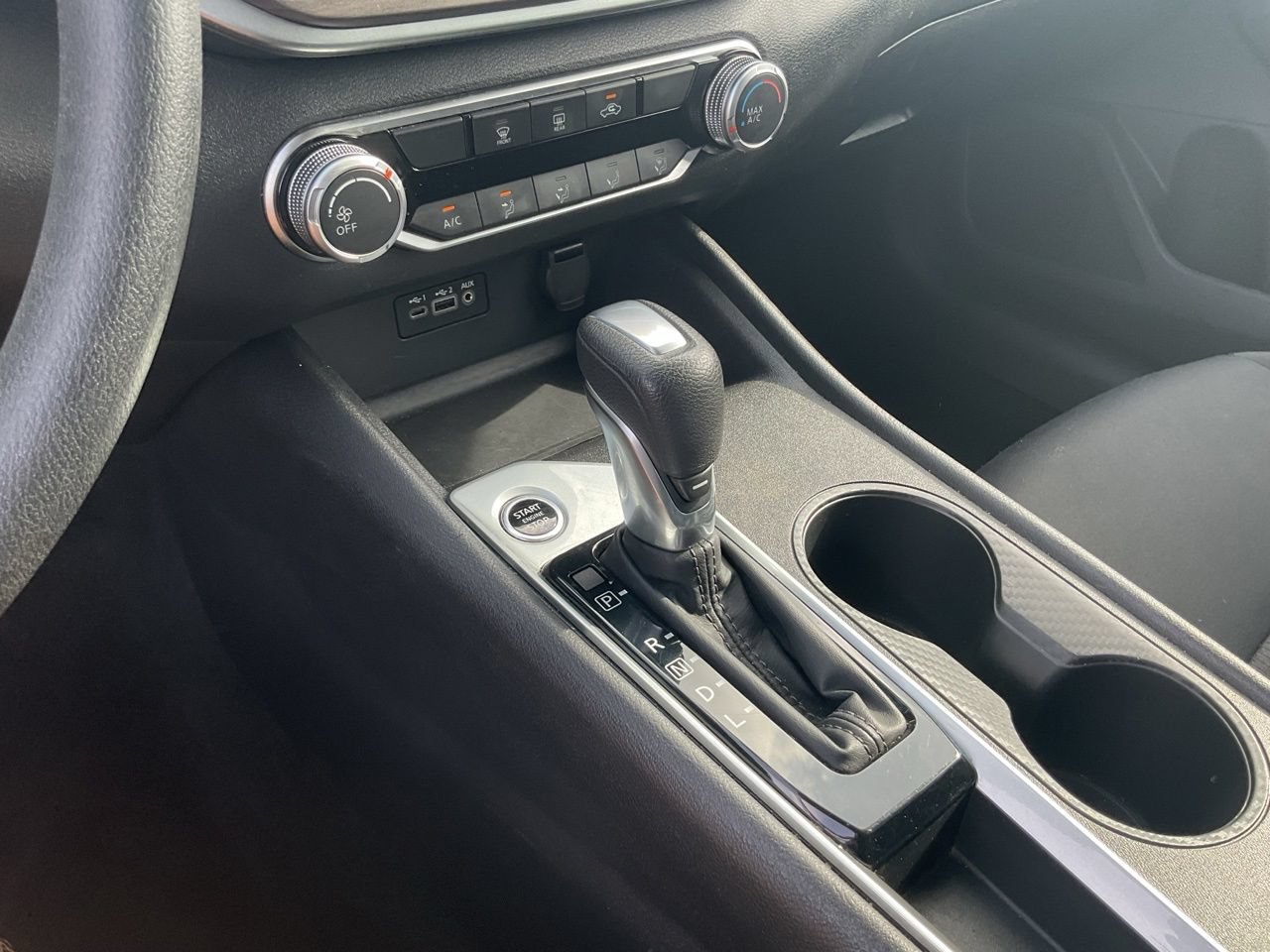 Used 2025 Nissan Altima 2.5 SV FWD image 18