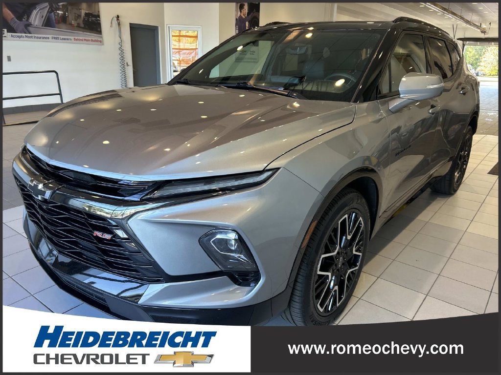Used 2023 Chevrolet Blazer RS w/ Driver Confidence II Package AWD/4WD image 6