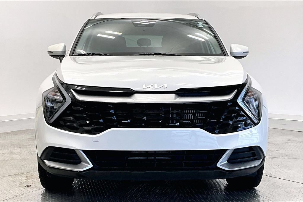 Used 2023 Kia Sportage EX AWD/4WD image 3