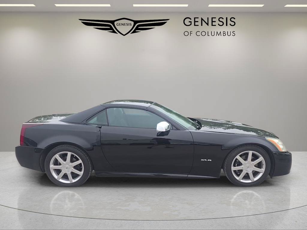 Used 2005 Cadillac XLR RWD image 4