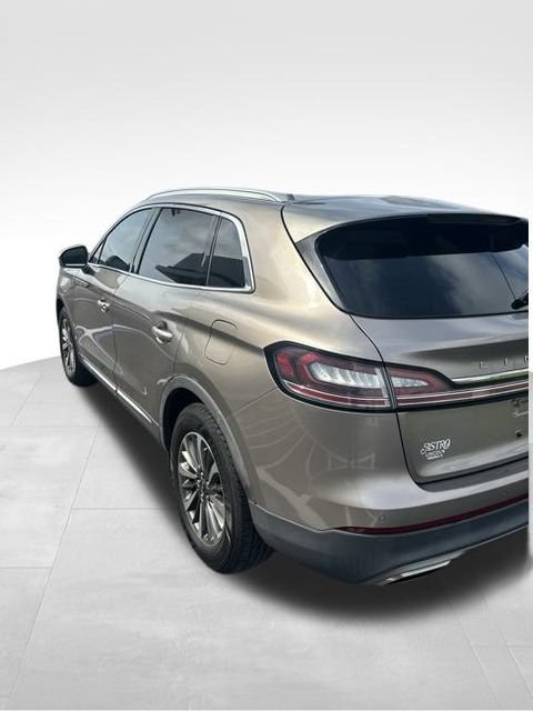 Used 2019 Lincoln Nautilus Select FWD image 4
