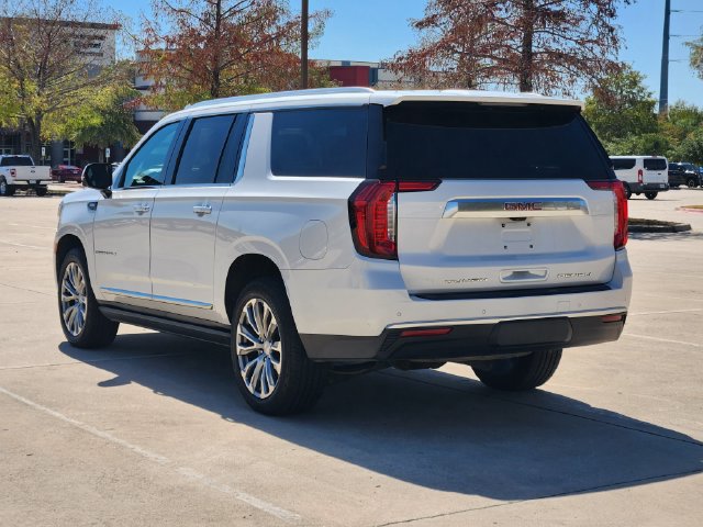 Used 2021 GMC Yukon XL Denali w/ Denali Premium Package AWD/4WD image 8
