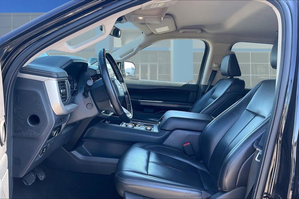Used 2024 Ford Expedition XLT image 21