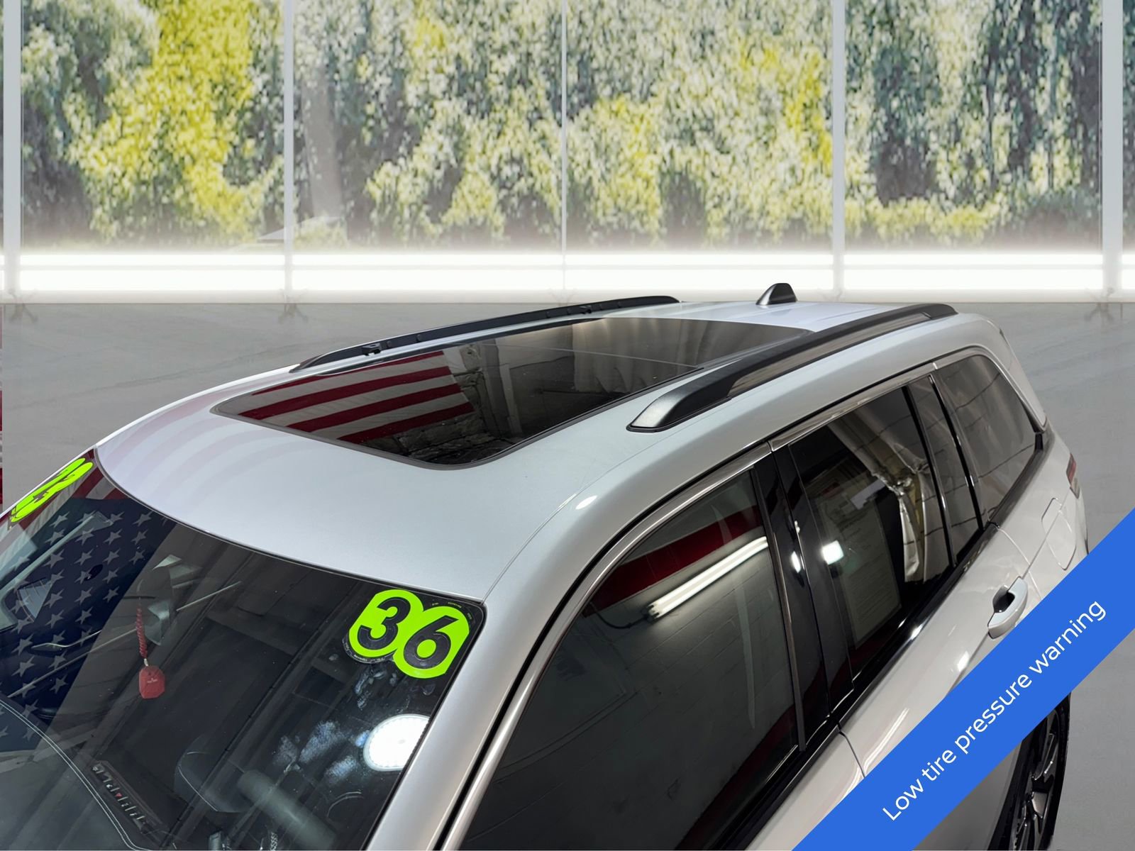 Used 2023 Jeep Grand Cherokee 4WD 4xe image 12