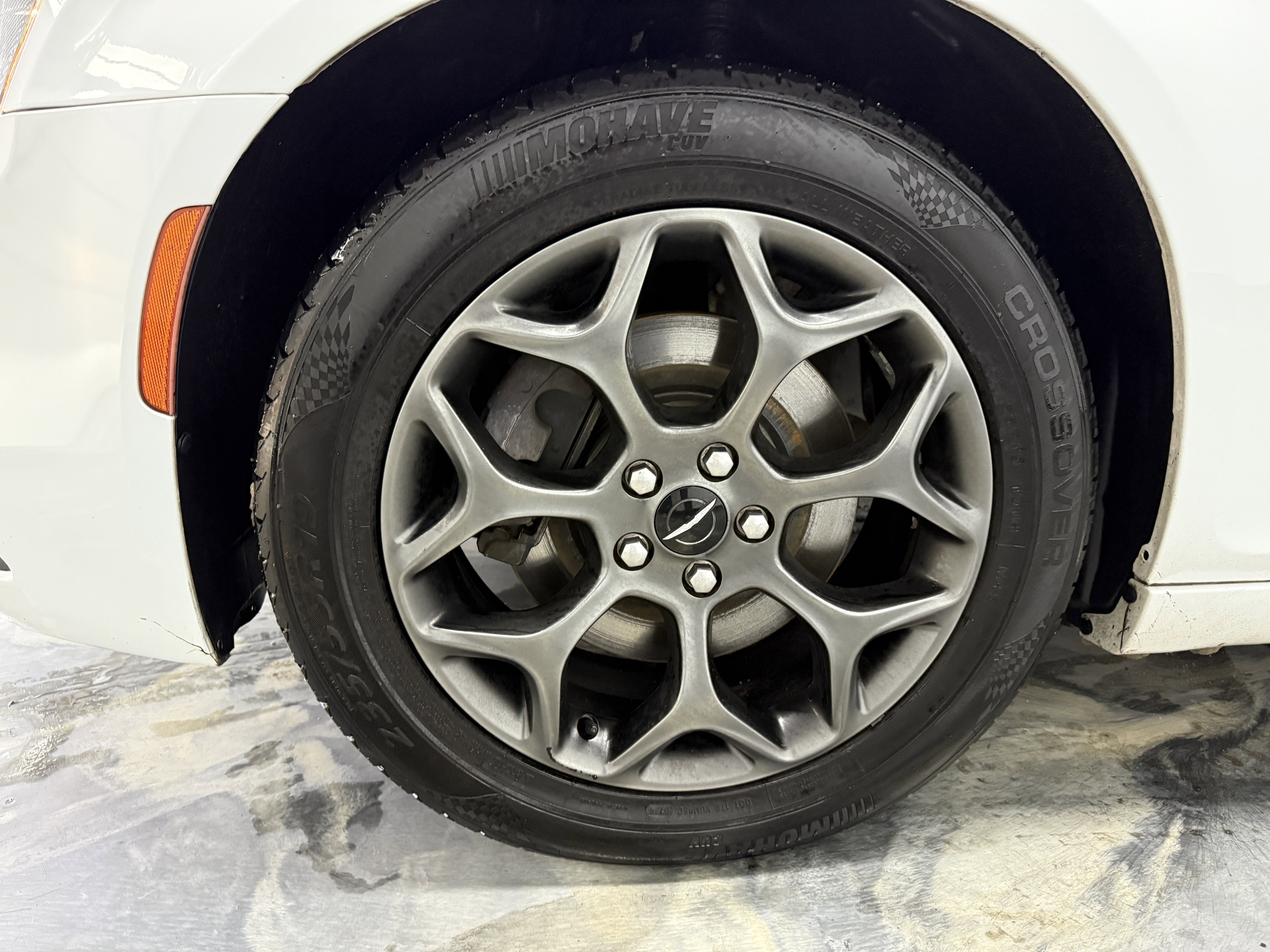 Used 2018 Chrysler 300 S image 27