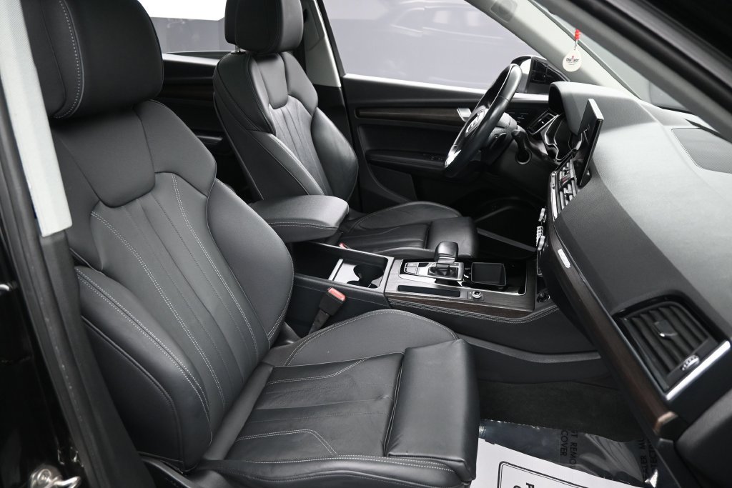Used 2023 Audi Q5 e Premium Plus AWD/4WD image 28