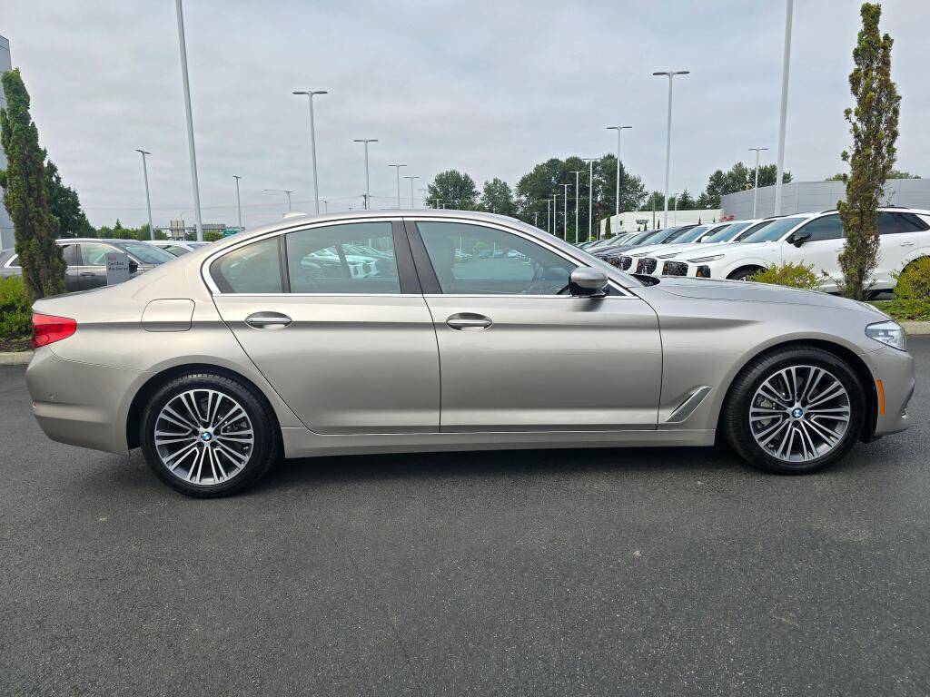 Used 2017 BMW 530i RWD image 6