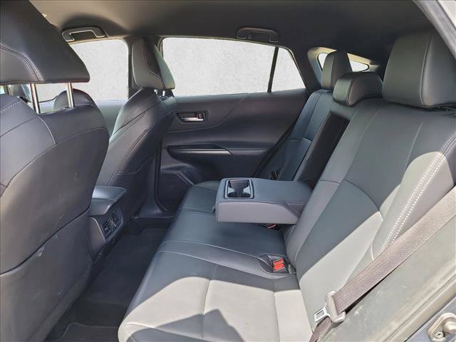 Used 2023 Toyota Venza XLE AWD/4WD image 11