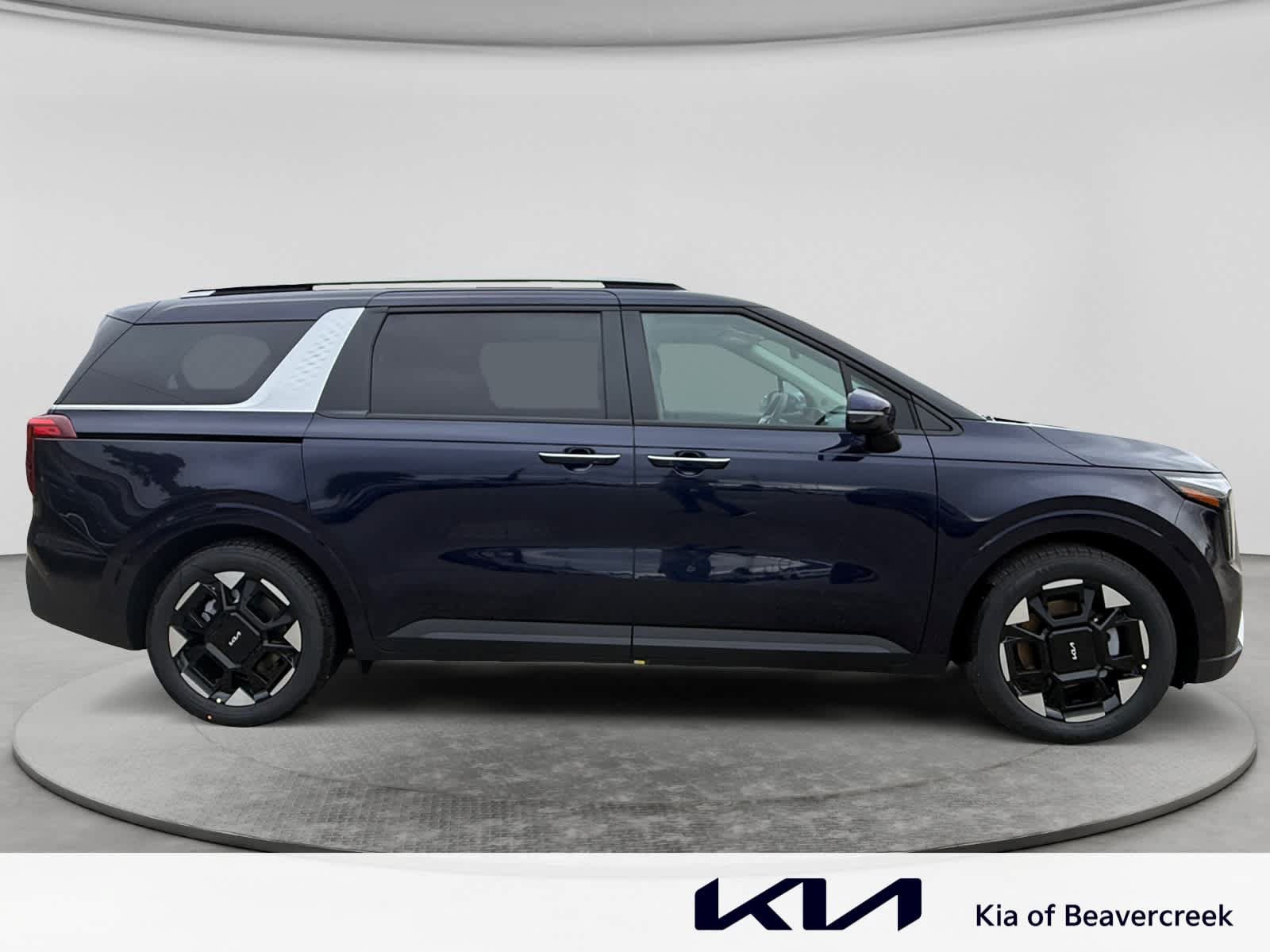 New 2027 Kia Carnival EX FWD image 4