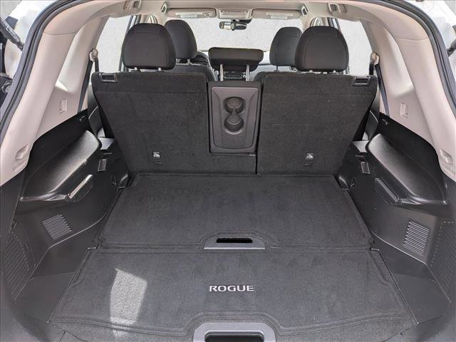 Used 2019 Nissan Rogue S image 19