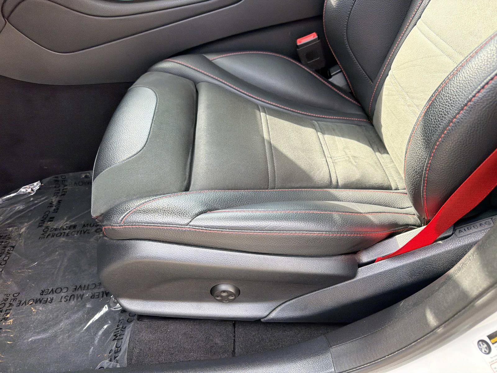 Used 2021 Mercedes-Benz GLC 43 AMG 4MATIC image 16