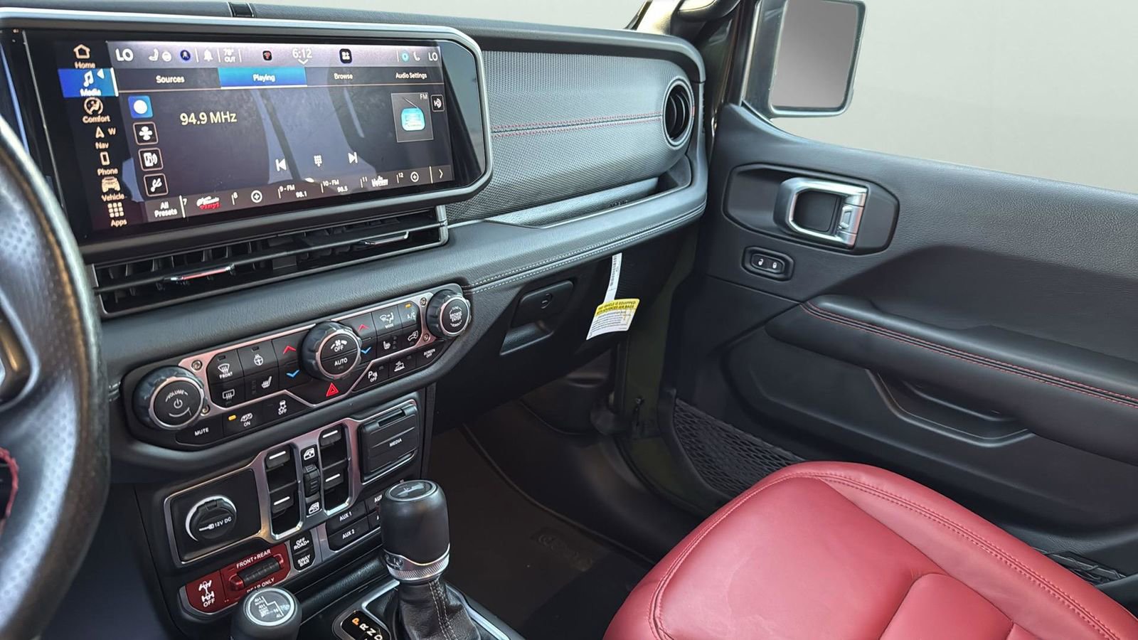 Used 2024 Jeep Wrangler Unlimited Rubicon 392 image 20