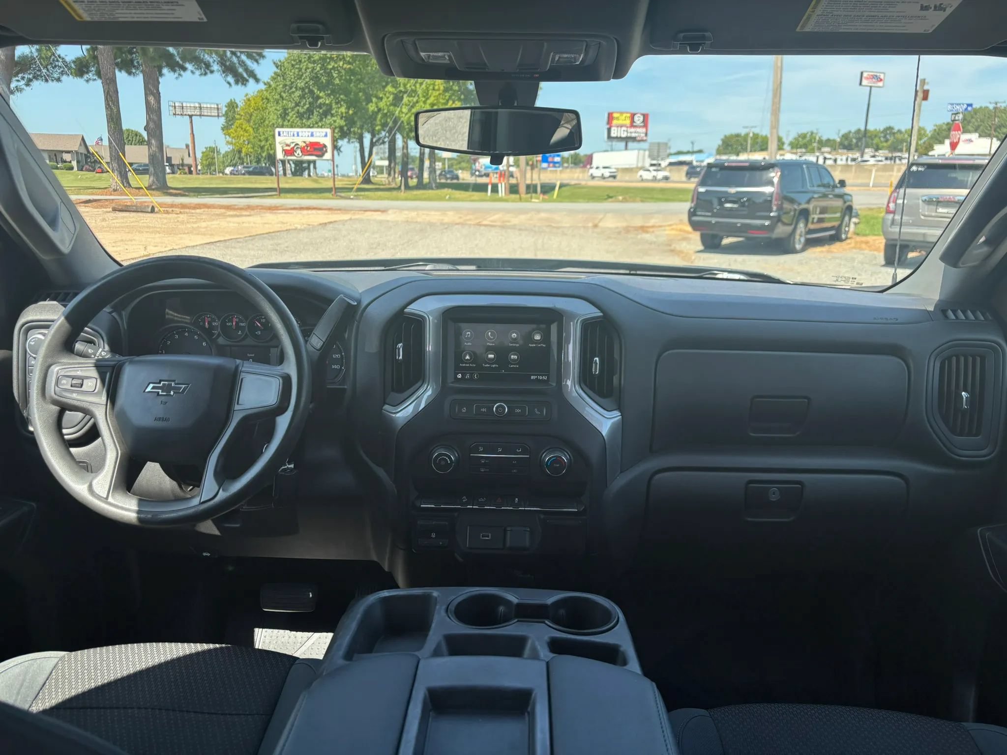 Used 2019 Chevrolet Silverado 1500 Custom Trail Boss w/ Custom Convenience Package AWD/4WD image 18